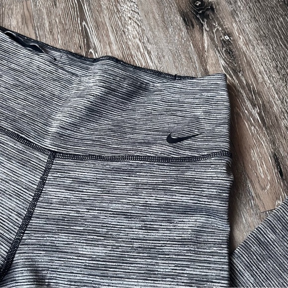 Nike Dri-Fit Leggings - Picture 2 of 6